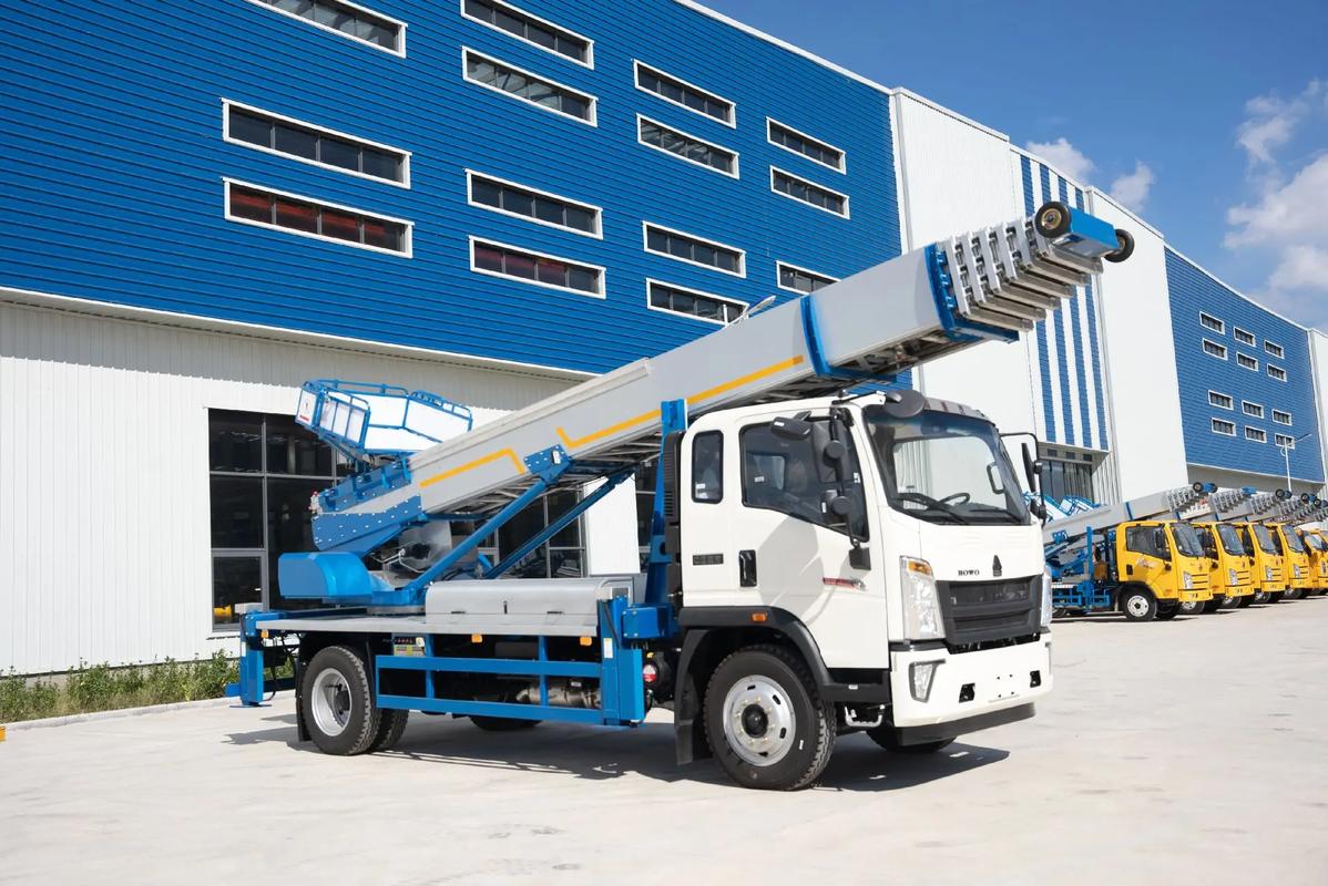 庆元县出租云梯车高空作业车 建筑垃圾搬运